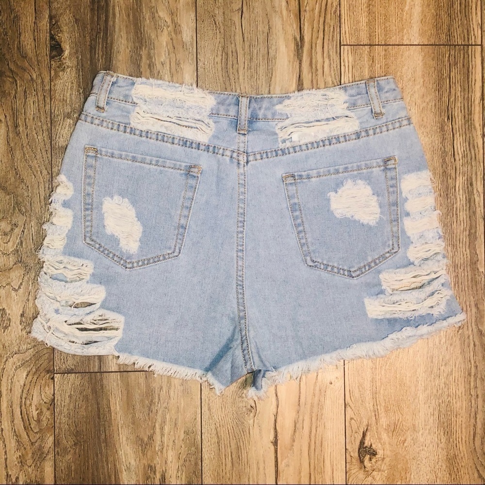 NWT Denim Blvd Highly Distressed Jean Shorts - Picture 9 of 12